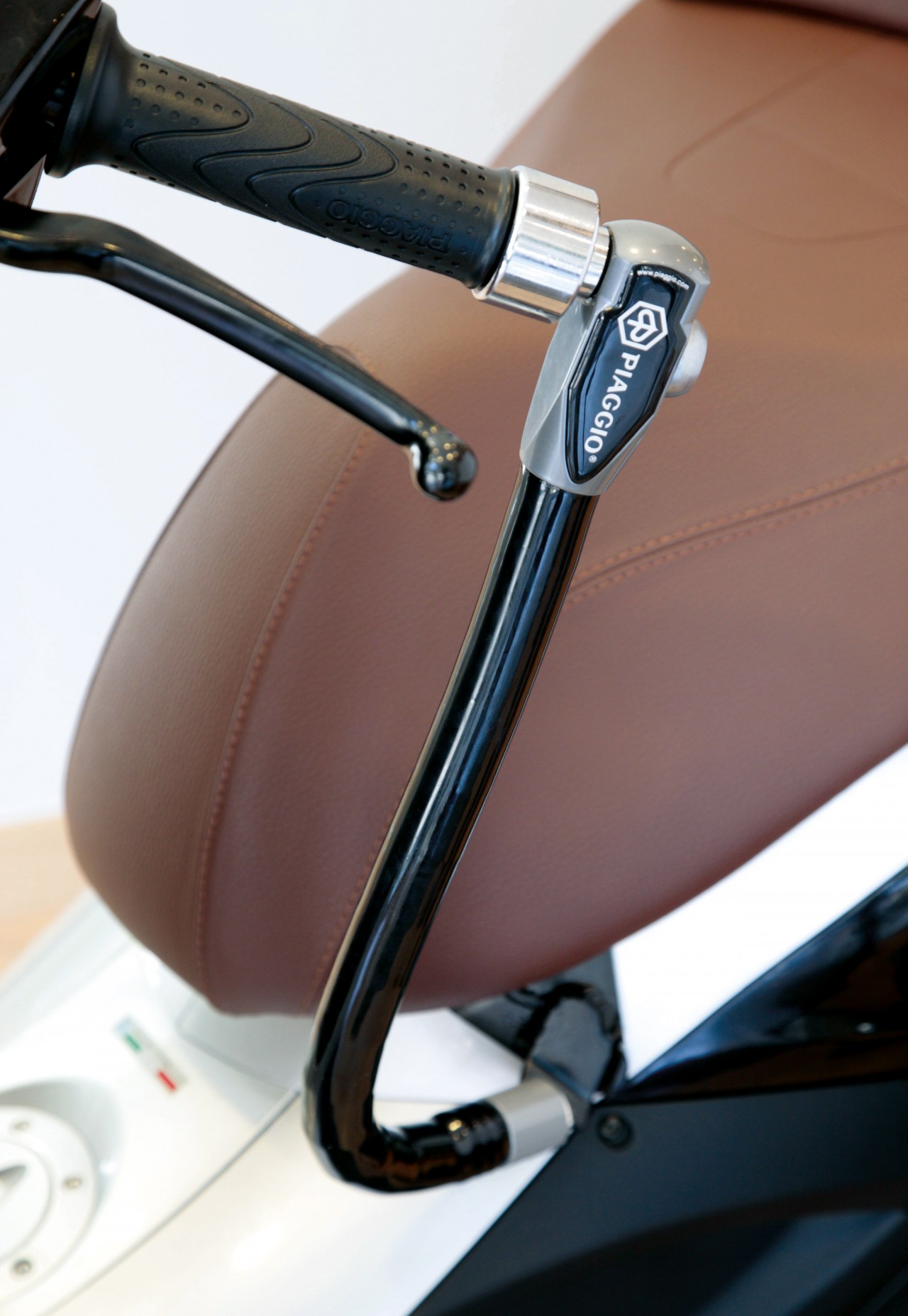 Diebstahlsicherung (Sitzbank - Lenker) verstärkt für Liberty Original Piaggio