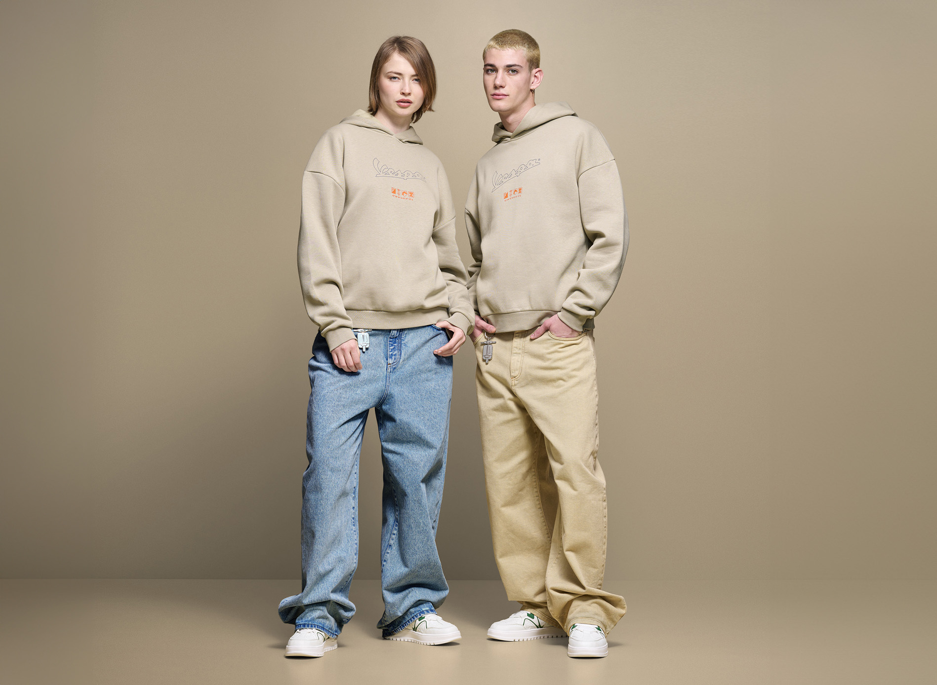 Vespa Hoodie Nomad beige DEC-Kollektion